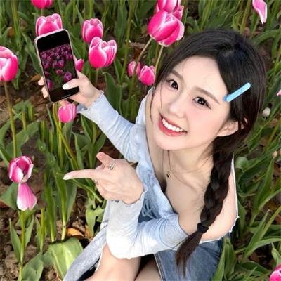左撇子女人